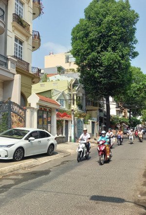 cho thuê mặt bằng kinh doanh tầng trệt tầng lửng mặt tiền đ. phan bội châu bình thạnh- 30 triệu/t.