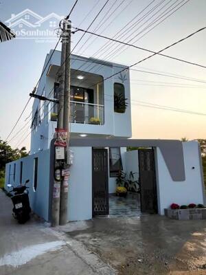 Nhà lầu mới xây dựng đường oto 4 chỗ, gần Quảng Trường, Tp Mỹ Tho, Tiền Giang