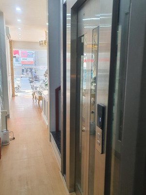 bán nhà mặt phố minh khai, 55m2, 6 tầng, thang máy, vỉa hè, cho thuê gần 100 triệu/1 tháng, 28 tỷ