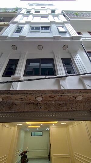 Bán nhà phố Mai Dịch, phân lô Ô tô vào nhà. DT 47m2 x 7 tầng thang máy, tc 18 tỷ