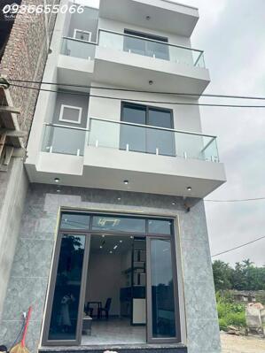 Cần bán nhà 3 tầng, 3 phòng ngủ, 3 vệ sinh