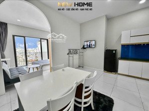 1 phòng ngủ cho thuê, thang máy, bảo vệ hầm xe đầy đủ tiện nghi