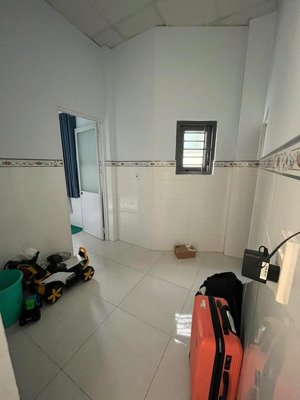 bán nhà chính chủ, vi bằng số hồng chung, có số nhà, có gpxd, 1 trệt 1 lầu, đúc thật gia 1.350