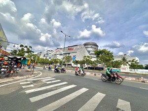 vip - vị trí độc 1 - 2 mặt tiền phạm văn đồng & kha vạn cân - ngang 13m - dt 732m2 - nhĩnh 100tỷ tl