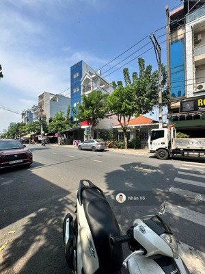 gần cổng nhà gas t3. mt nguyễn phúc chu. dt 12mx29.5m (358m2). giá 48.5tỷ tl