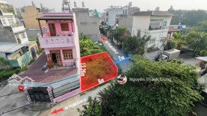 lô góc 2mt thạnh xuân 43, q12 dt: 8x13m. thổ cư 93m2
đường thông ô tô, xây biệt thự quá đẹp