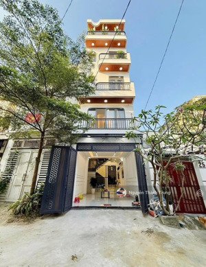 nhà phố 4 tầng xây mới. thiết kế mẫu lửng ngược hiện đại. hẻm 7m. thạnh lộc 37,q.12. full nội thất.