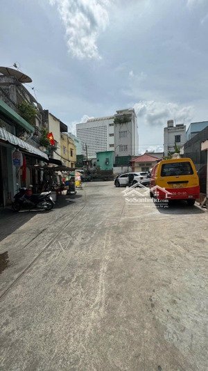 nhà đường hàn hải nguyên (nối dài) p1_q11 - 5ty500 tl
- dt: (4.05m x 13.1m) nở hậu 4.15m = 53