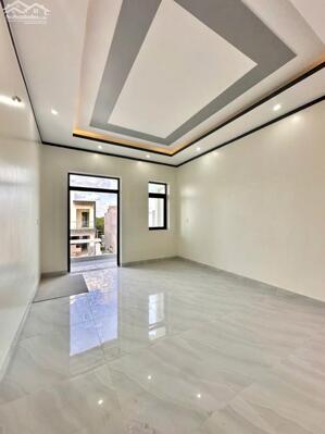 BÁN NHÀ SIÊU ĐẸP NGAY GẦN ĐƯỜNG ĐỒNG KHỞI-SỔ RIÊNG THỔ CƯ-700TR NHẬN NHÀ