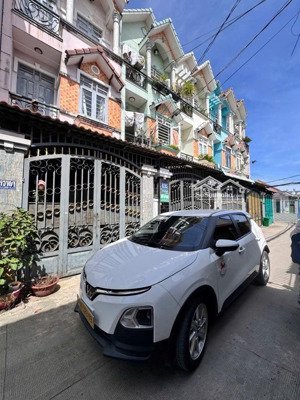 nhà trệt 2 lầu, 3pn, thạnh lộc 19 giá 5.7 tỷ, hẻm ô tô, cách nguyễn oanh gò vấp chỉ 5ph qua ngã 4ga