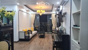 chính chủ bán căn 2 ngủ 83m2 tại five star tòa g2, ban công nam, nội thất cơ bản, sổ đỏ