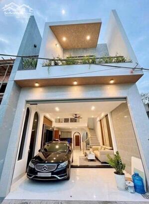 BÁN NHÀ LẦU 3 PHÒNG NGỦ, SỔ RIÊNG THỔ CƯ 100% GIÁP BỬU LONG