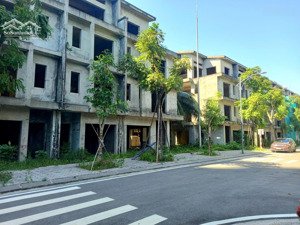 liền kề eecopark 80m2 chỉ hơn 15 tỷ khu mở đông đúc. lh 