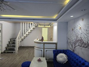 bán nhà 2 tầng gần đường kha vạn cân, linh đông 8m ngang có 6 phòng