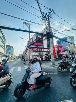 hàng chuẩn đẹp mt tô vĩnh diện ngang 8m không còn nhiều giá 42 tỷ tl