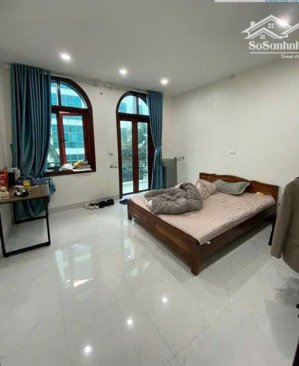 cần bán nhà 6 tầng liền kề vạn phúc dt 80m2, mt 5m, nhà có tầng hầm, thang máy