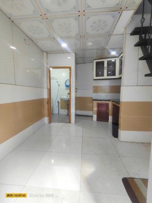 cho thuê nhà lầu sân thượng gần đại học luật 5tr/tháng