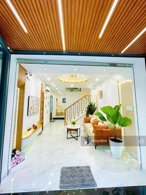 bán nhà hẻm hoàng văn thụ, phú nhuận, dt 3.5x12m - 3 lầu - 4pn, mới full nội thất, ở liền, 6.75 tỷ