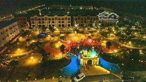 kẹt tiền kinh doanh cần bán gấp lô đất giá 1tỷ ngay thị trấn bến lức, shr, sang tên công chứng ngay