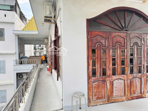 bán nhà 3 tầng 6pn - 5wc đường nguyễn biểu, nha trang