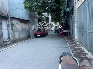 100m2 dương hà phù đổng mới_mt8m_6 tỷ_ngõ nông_sát đường lớn oto tránh_gần chợ, trường, uỷ ban