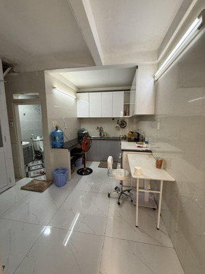 chính chủ gửi bán nhà tầng trệt chung cư sư vạn hạnh quận 10 - trước căn hộ đường nhựa 6m