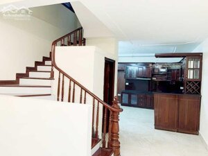 Bán nhà đẹp Bát Khối, Long Biên, ôtô, 2 thoáng, vị trí đẹp, 72mx4t, 10.5 tỷ, 0985696268