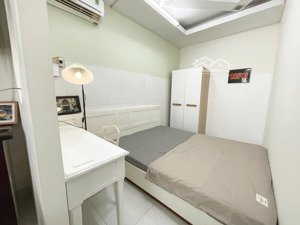 căn hộ dịch vụ một phòng ngủ + ban công quận 7 - hưng gia 1, quận 7