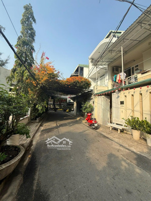 bán nhà đẹp. điện tích đẹp. còn căn duy nhất. tân quy đông