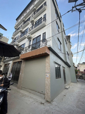 nhanh tay không hết ạ. nhà đẹp đồng mai, ô tô cách 1om, vào ở ngay. dt 32m2, 5 tầng. giá 4,35 tỷ