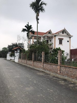 chính chủ bán lô đất thổ cư 800m2 đẹp tại xã trung chính, bắc ninh, giá có thỏa thuận