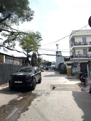 nhà cấp 4 xe hơi ngủ nhà gần mặt tiền huỳnh thị hai, diện tích 98m2 (4 x 24), đường 12m thông.