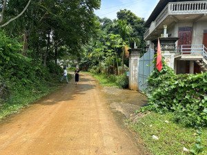 2xx triệu 177m2 full thổ cư tại vũ bình, lạc sơn cách hồ điều hoà 100m, lh 