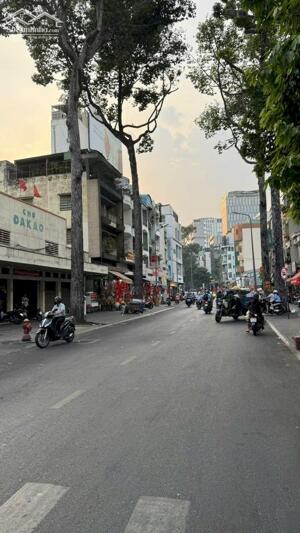 NHÀ mặt tiền Quận 1 ngay Đinh Tiên Hoàng giá chỉ nhỉnh 9 tỷ