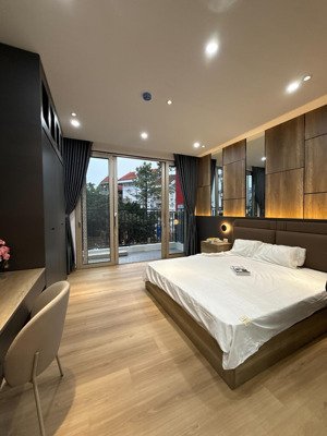 căn hộ 1 phòng ngủ ban công full nội thất cao cấp lý chính thắng,q3 (gần toà nhà viettel,...)