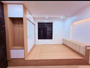 rẻ nhất ngọc thuỵ 47m siêu hiếm không có căn thứ 2 chậm là mất