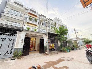 hiếm!nhà mới gần chợ cầu đồng và sông thạnh lộc 13 - ubnd phường an phú đông mới.