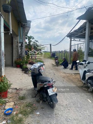 nhà đức hoà 5x20m giá 1ty150 sát đường võ văn kiệt nối dài vành đai kcn