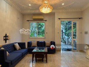 cần cho thuê căn biệt thự đẹp nhất oasis 3 thuận an cạnh aeon mall 204m2 nhà đẹp i hình