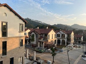 [ngoại giao] bt đơn lập view hồ hàng cđt chỉ 28 tỉ - sở hữu bể bơi riêng, rẻ hơn chuyển nhượng