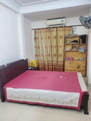 cần bán gấp. nhà riêng chính chủ .giá cả thỏa thuận