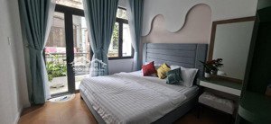 hai bà trưng q.16m x 15m 4 tầng sân thượng9 phòng căn hộ dịch vụthu nhập ổn định 72 triệu/th