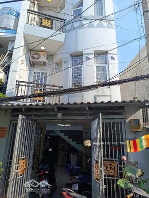 bán nhà đẹp mới cứng 4 tầng 4 phòng chỉ 4 tỷ nhỉnh ngang 4m dài 12m tốt nhất khu vực