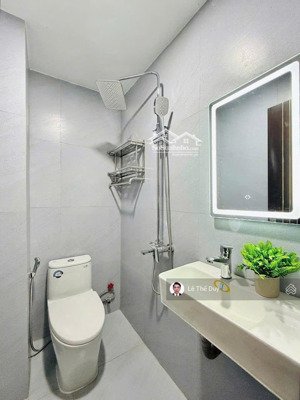 bán căn nhỉnh 5 ty 3 lầu nội thất sẵn đường phạm văn chiêu sổ riêng chính chủ gần trường chợ