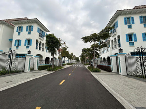 cần bán gấp biệt thự song lập 239m2 giá rê nhất khu marloca, khu đô thị sun grand city feria