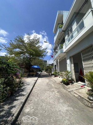 bán nhanh lô đất tái định cư đất lành . gần khu dự án #sungroup tiềm năng tăng giá.