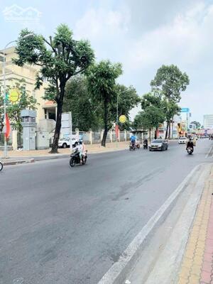 TRUNG TÂM LINH CHIỂU _HXH VÕ VĂN NGÂN NHÀ 3 TẦNG _ 3.15 TỶ_ NGANG 4,5M