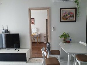 cho thuê căn hộ charm city dĩ an 6tr có sẵn 2 máy lạnh, 1 máy giặt, rèm giàn phơi, nội thất cơ bản