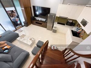 chính chủ bán nhà đội cấn ba đình; 33m2*5t sổ nở hậu, gần ô tô, tặng full nội thất giá chào 9.9 tỷ