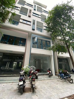 cho thuê galaxy tố hữu 90m, 6 tầng, thang máy, điều hòa âm trần 45tr 